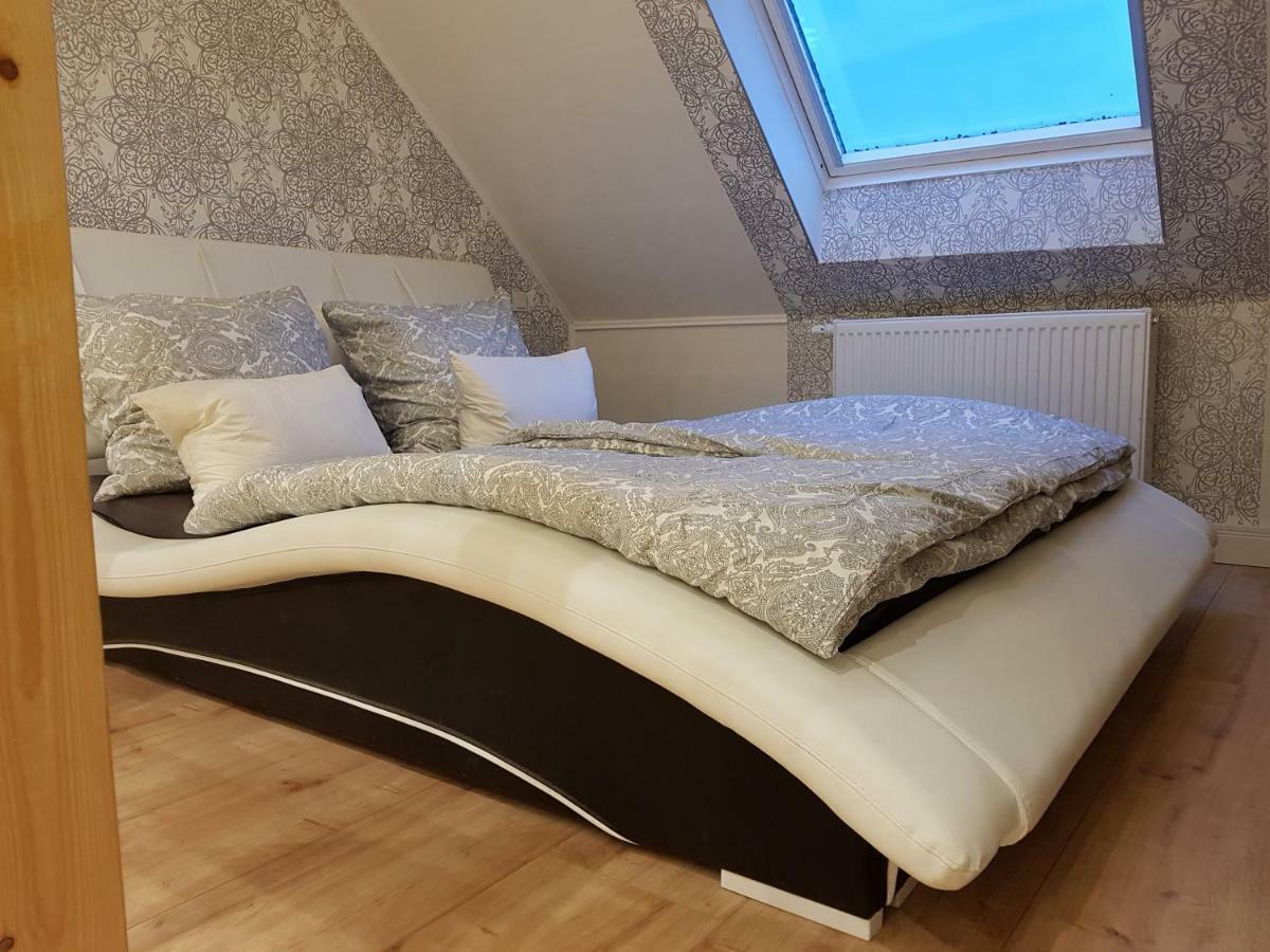 Zucht- Und Ausbildungsstall Rubly Kleinbundenbach Dış mekan fotoğraf